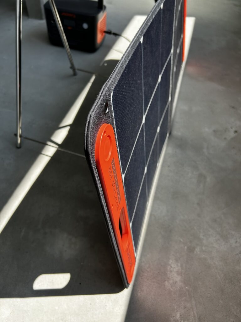 SolarSaga充電中の様子